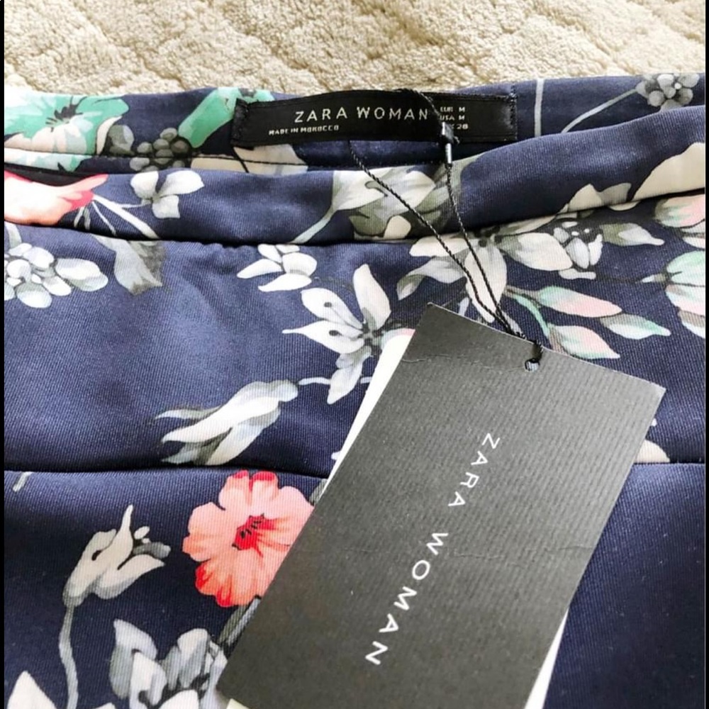 Zara cute and flirty skirt